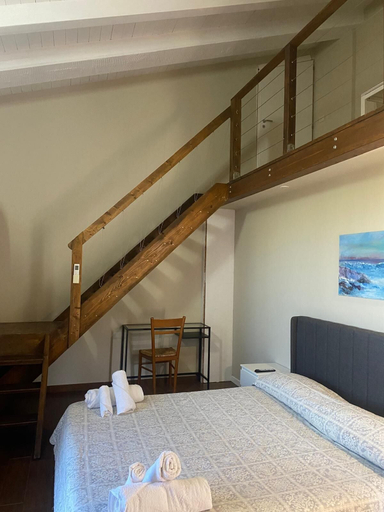 Room 3, Stone House Gebel el Son, Salerno