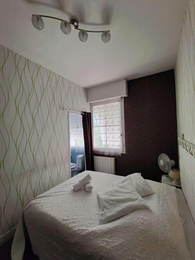 Bedroom 4, Le Chata, Charente-Maritime
