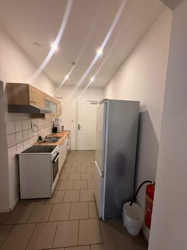 Private kitchen 2, Modern 2BR Flat 10 Min to Westbahnhof, Wien