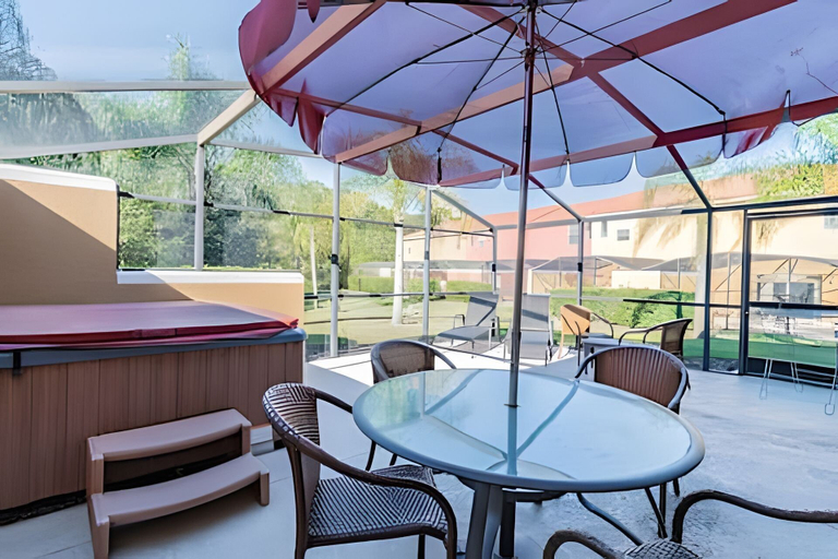 Primary image, 3bd/2.5ba Private Jacuzzi King Bed, Osceola