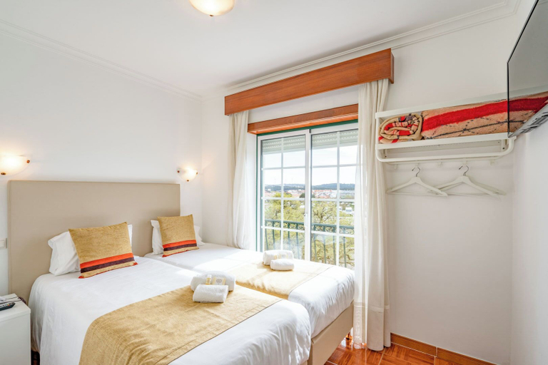 Room 3, Residencial Padre Pio by Umbral, Ourém