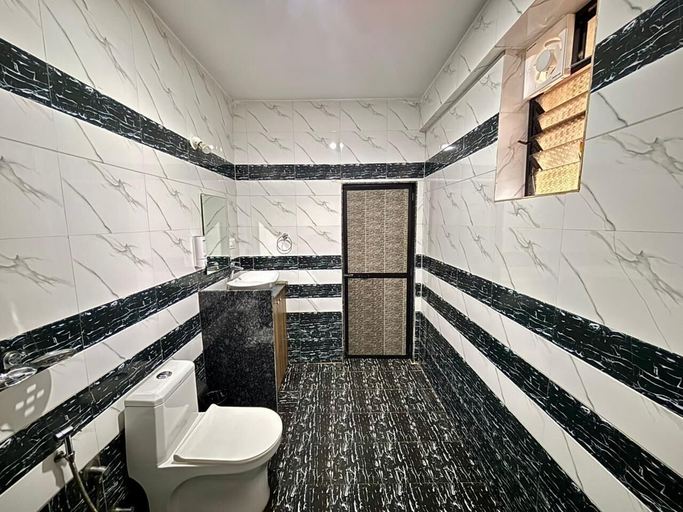 Bathroom 5, Zuna Stayz Morjim Goa, North Goa