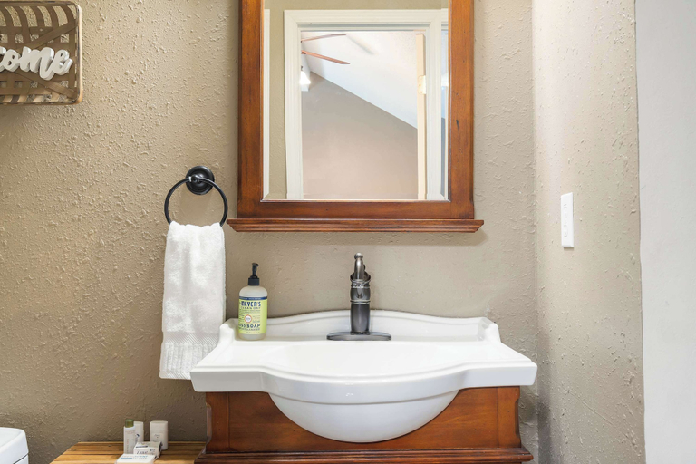 Bathroom 5, Branson Getaway - Condo for 6 in Epic Location!, Taney