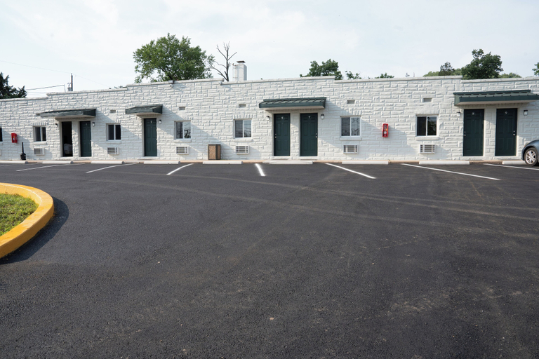 Exterior 2, Rainbow Motel, Berks