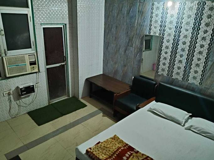 Room 3, Hotel Yash Palace Kanpur, Kanpur Nagar