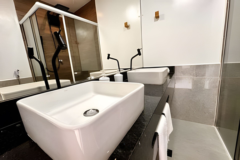 Bathroom 3, Ghram Hill - By Be Happy, Fortaleza