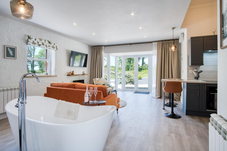 Floor plan 5, The Pig Sty - 1 Bedroom Studio - Princes Gate, Pembrokeshire