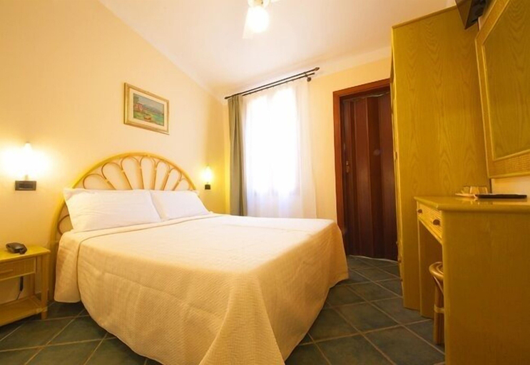 Bedroom 2, Hotel Danila, Livorno