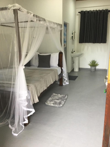 Room 5, Sun Ray Beach Villa, Tangalle