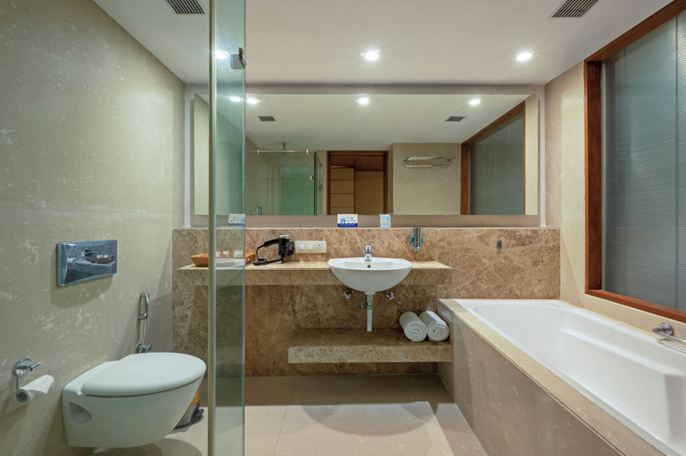Bathroom 4, Club Mahindra Kensville, Ahmadabad