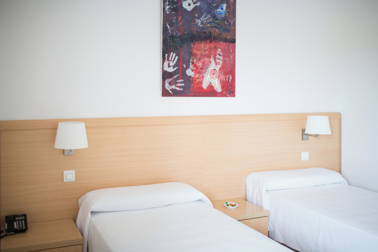 Bedroom 3, HOTEL PUERTA DE SANTILLANA, Cantabria