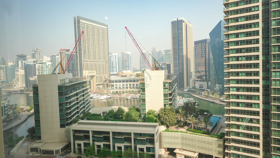 View from property 4, Premium 1 BR Stunning Marina & Sea Views, Dubai