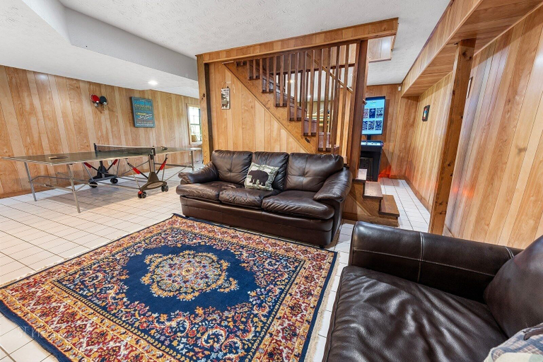 Living area 4, Sweet Magnolia 2 Bedroom Home, Sevier
