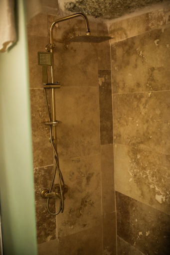 Bathroom 5, Rose Moon Cave, Nevşehir