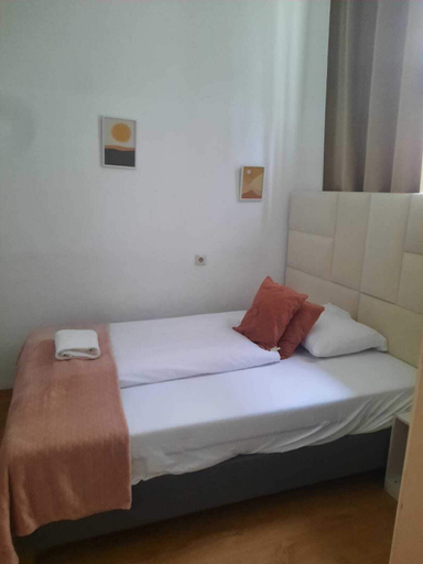 Interior, Charming 2BR Apt Prime City Spot, Wien