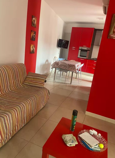 Interior 2, Dimaso lina, Foggia