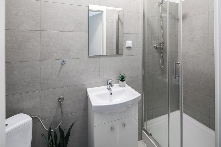 Bathroom 3, GA Apartments, Kraków City