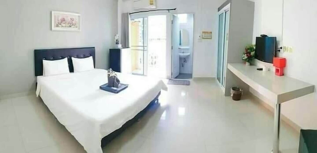 Room 2, Tonsom Residence, Muang Uttaradit