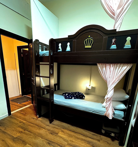 Room 4, Happy Hostel Dubai, Dubai