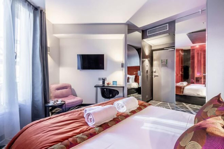 Room 4, Sublim 401, Paris