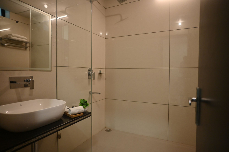 Bathroom 5, Ranthambhore Vatika Resort, Sawai Madhopur