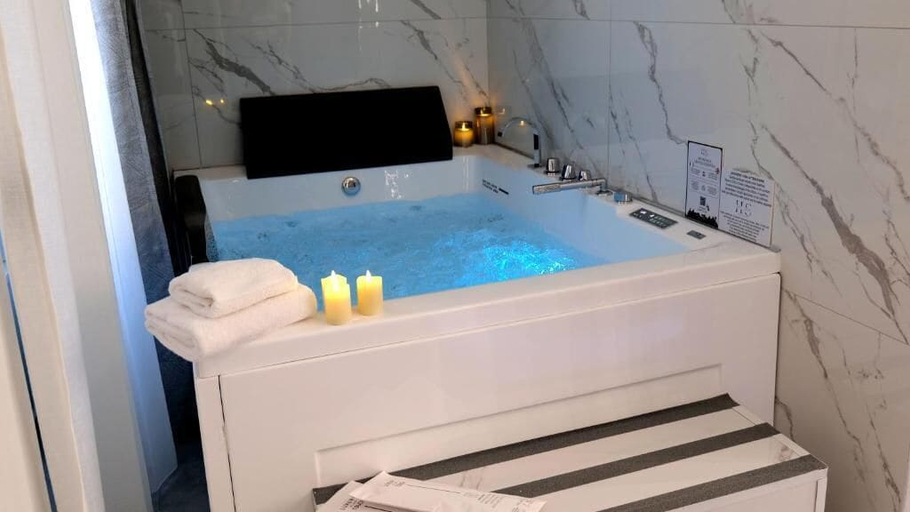 Bathroom, HeySuite -Luxury Vatican House Roma, Roma