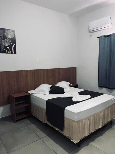 Bedroom 2, Hotel Coutinho, Pirapora