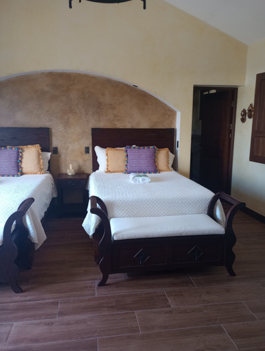Room 2, La mansión, Alajuela