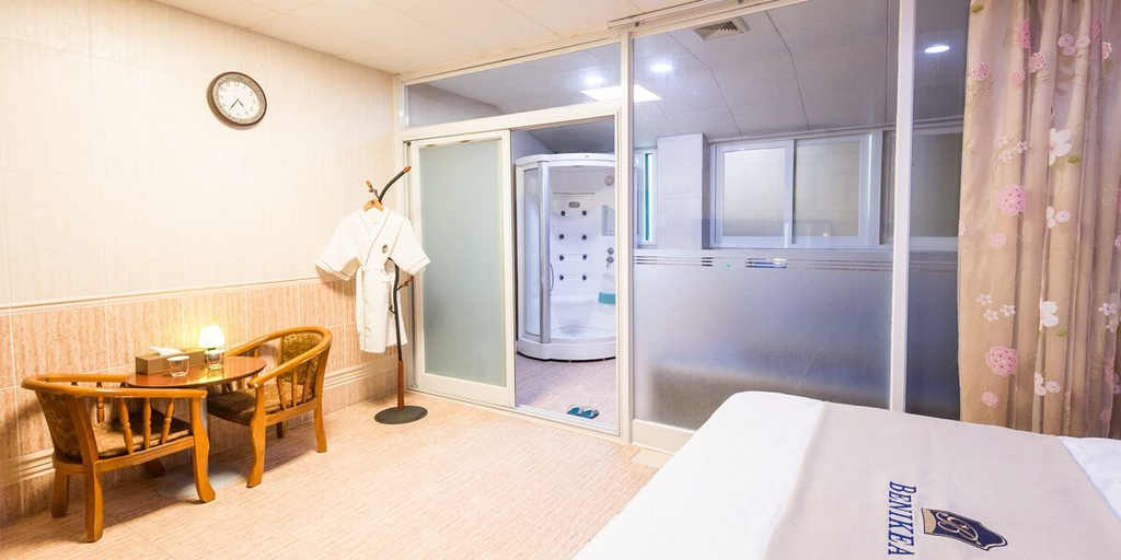 Room 4, Benikea Hotel CheongDo Hot Spring, Gyeongsan