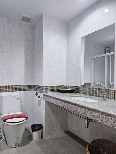 Bathroom 4, Nanthana Villa, Pattaya