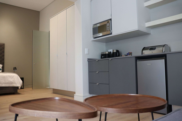 Others 5, The Wantage Suites, City of Johannesburg