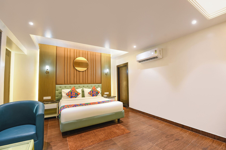 Room 3, Fabhotel Elvilla, Delhi