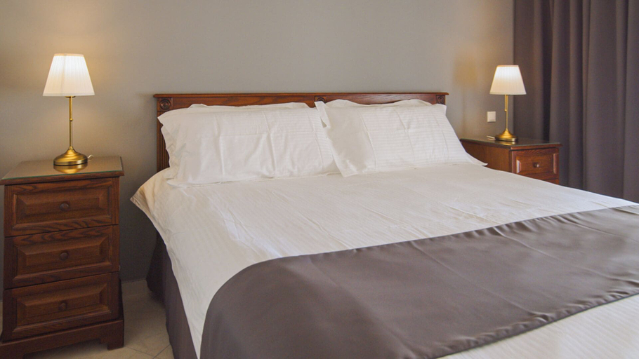 Room 2, Perdika Residences, Attica