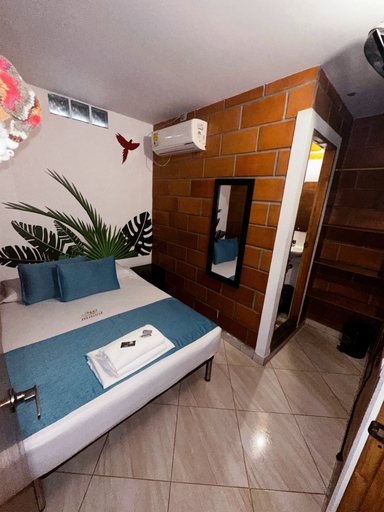 Others 5, Hotel Mawill, Puerto Triunfo
