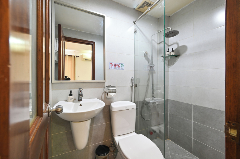 Bathroom 4, Anh Kim Hotel, District 1