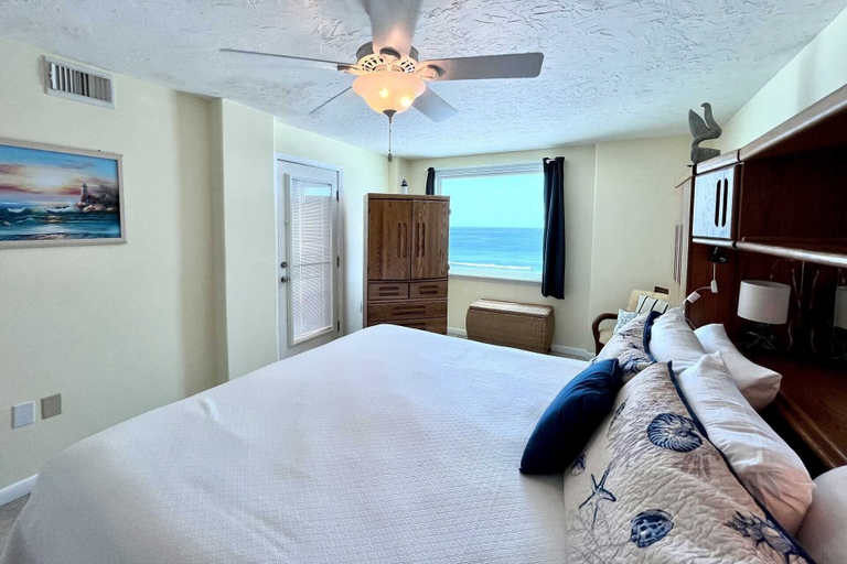 Room 2, Castaways 9c 2 Bedroom Condo by RedAwning, Baldwin