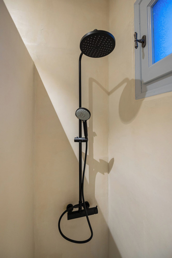 Bathroom 2, ArtChroma House, South Aegean