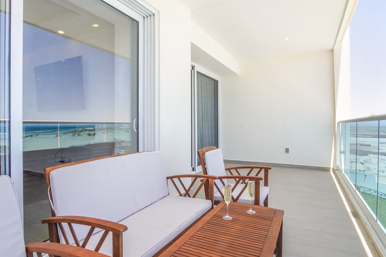 Terrace/patio, Cozy Beach Front Getaway Encantame Towers E304, Puerto Peñasco