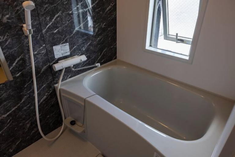 Bathroom 2, Bainan Service Apartment, Osaka