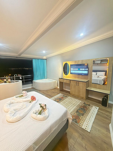 Room 4, FETHİYE OLD TOWN SUİTES, Fethiye