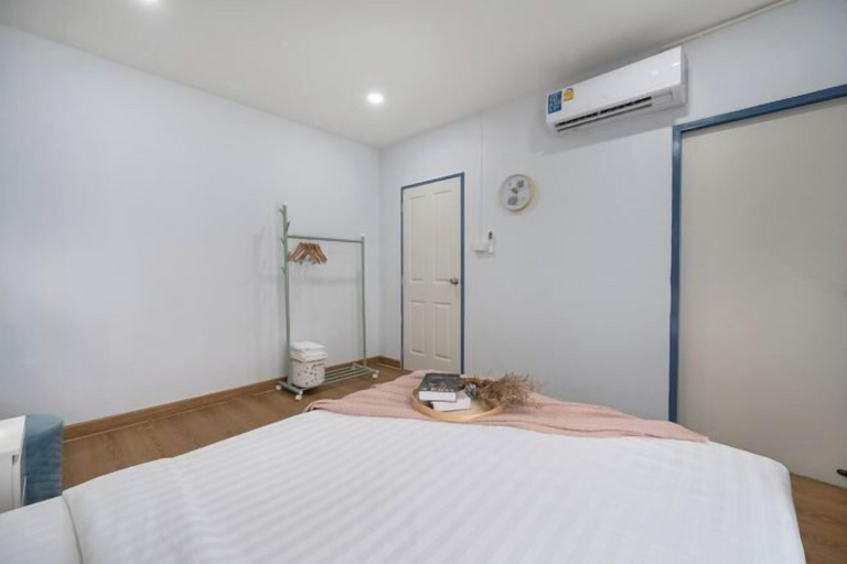 Room 5, Spacious Family Haven Chatuchak Market - 5BR House, Chatuchak