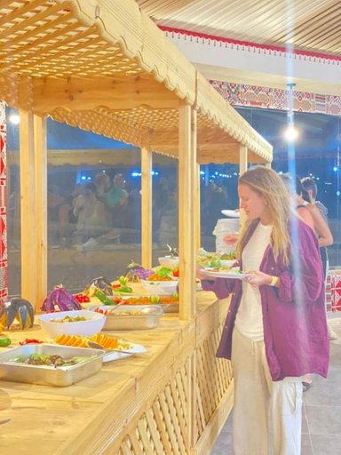 Food & Drinks 5, Moonlight Camp, Quaira