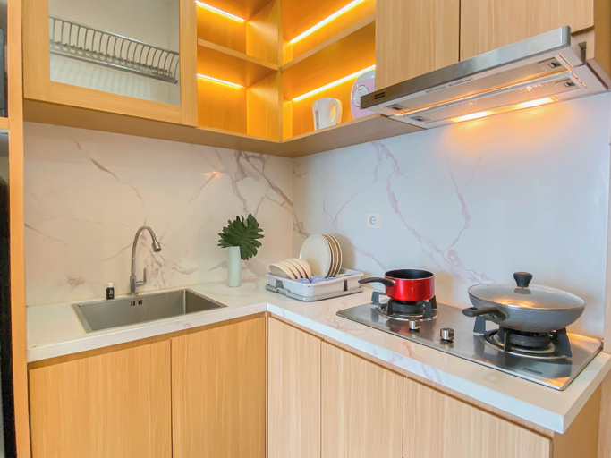 Private kitchen 4, Warm Contemporary 2Br Apartment At Samara Suites, South Jakarta