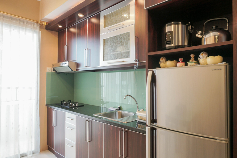 Private kitchen 4, Elegant Modern 2Br Apartment At Marina Ancol, Jakarta Utara