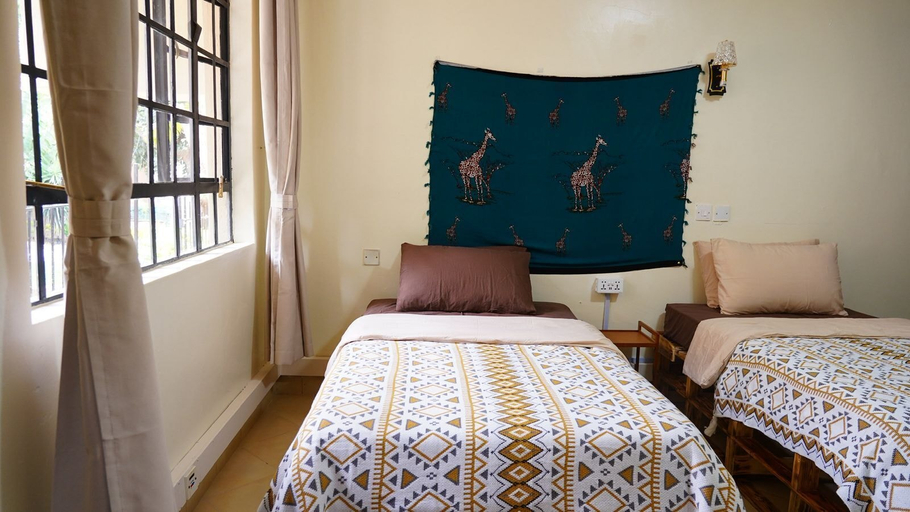 Room 3, ZZZ Hostel & Restaurant, Dagoretti North