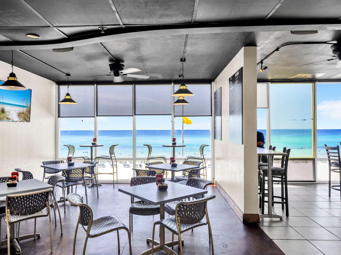Food & Drinks 5, Tidewater, Bay