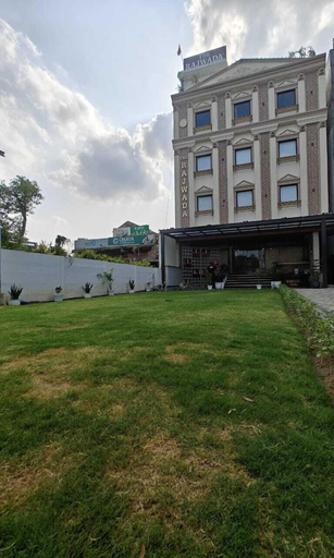 Garden view, Hotel The Rajwada LP, Lucknow