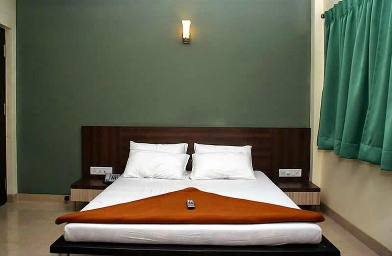 Room 4, Hotel Samudra City, Raigarh