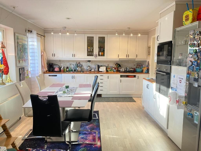 Private kitchen 2, Apartment in S West Sthlm close to Metro, Stockholm