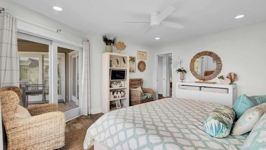 Bedroom 5, 303 D Port O Call by Avantstay Oceanfront Penthouse, Charleston